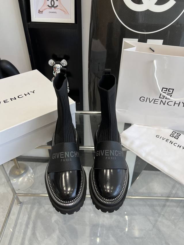 Givenchy秋冬新款袜子靴专柜对比没压力女神的钟爱神器码数35-40